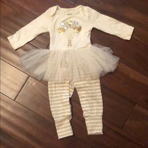 Long sleeve Thanksgiving onesie.